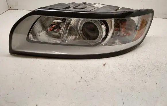 Volvo V50 Headlight/headlamp