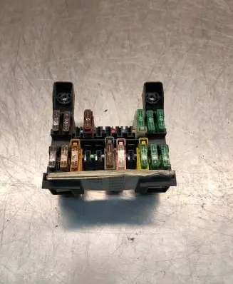 Mercedes-Benz E W211 Fuse module 2115450301 13943311 13943271