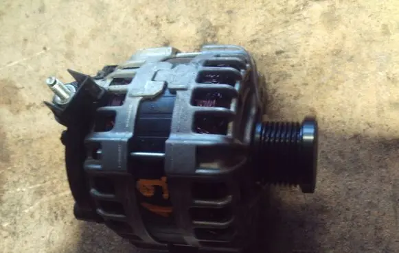 Chevrolet Captiva Generator/alternator 6578