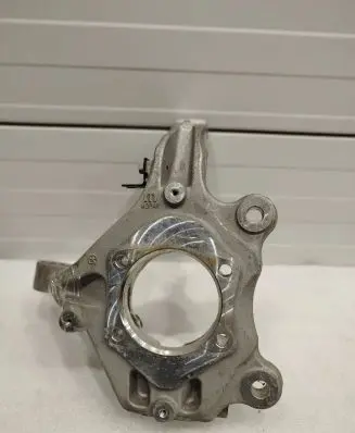 Chrysler Pacifica Front wheel hub 68189018AB