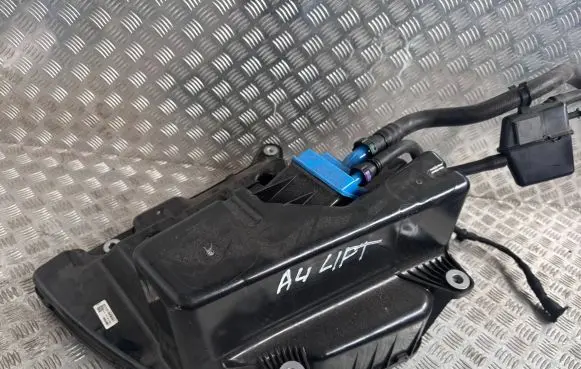Audi A4 S4 B9 8W AdBlue liquid reservoir 8W0131878CC