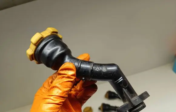 Subaru Outback Oil fill pipe 15250AA041 15255AA170