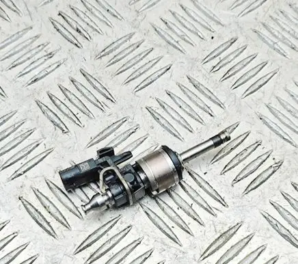 Volkswagen T-Roc Fuel injector 05C906036
