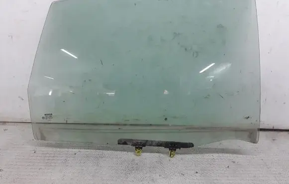 Nissan Almera Tino Rear door window glass