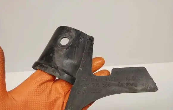 Audi Q5 SQ5 Other under body part 8R0505566