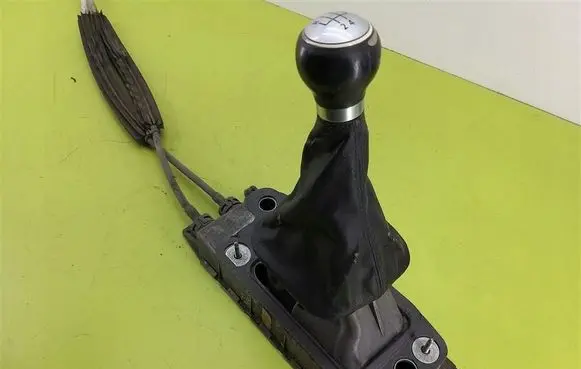 Volkswagen Golf V Gear shifter/selector 1K0711091A