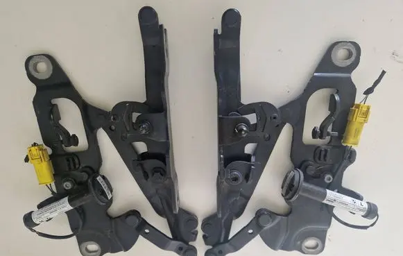 BMW 6 F12 F13 Engine bonnet/hood hinges 7249887 7249888