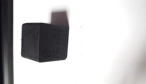 Volkswagen PASSAT B5 Other relay 431951253H