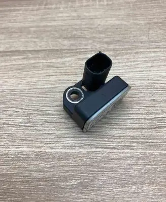 Mercedes-Benz E C207 W207 Airbag deployment crash/impact sensor A0055421218
