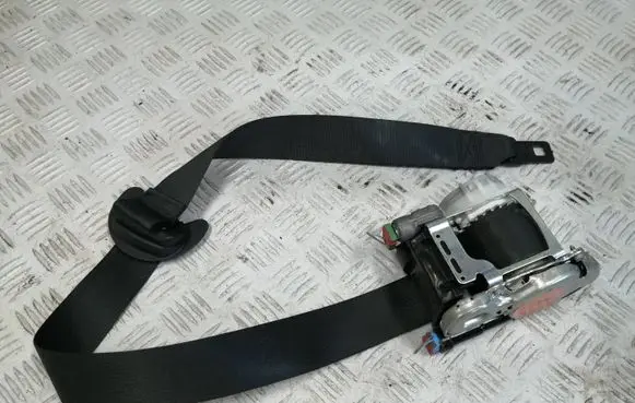 Renault Kadjar Front seatbelt 868848404R 061650 30102015