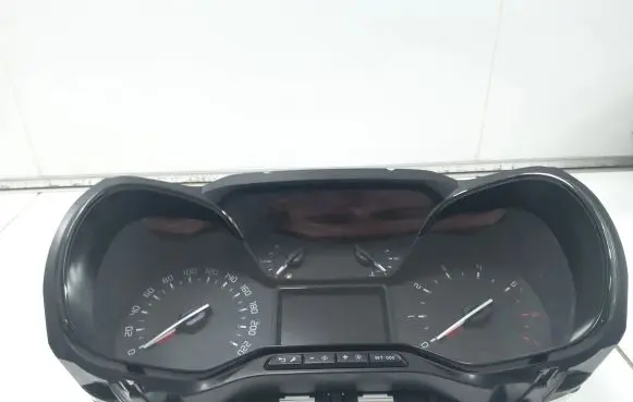 Speedometer (instrument cluster)