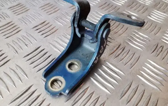 Honda Jazz Front door upper hinge