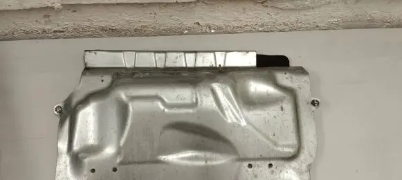 Volvo XC90 Heat shield in engine bay 31353774