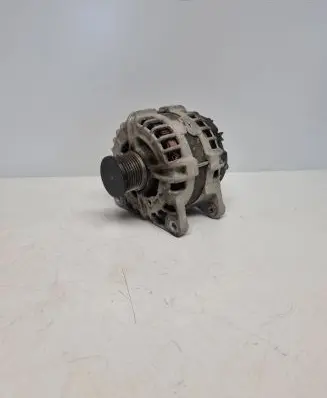Nissan X-Trail T32 Generator/alternator 231004BE0A 93868641 1202452