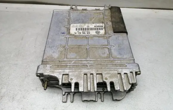 Volkswagen Sharan Engine control unit/module 028906021HC 0281001737