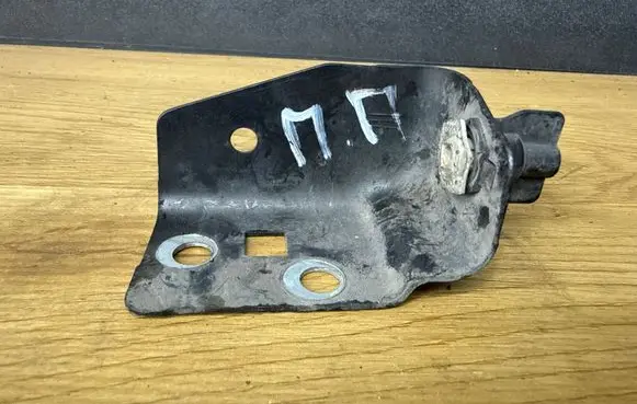 Opel Insignia A Headlight/headlamp mounting bracket 