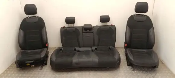 Mercedes-Benz EQA Seat set