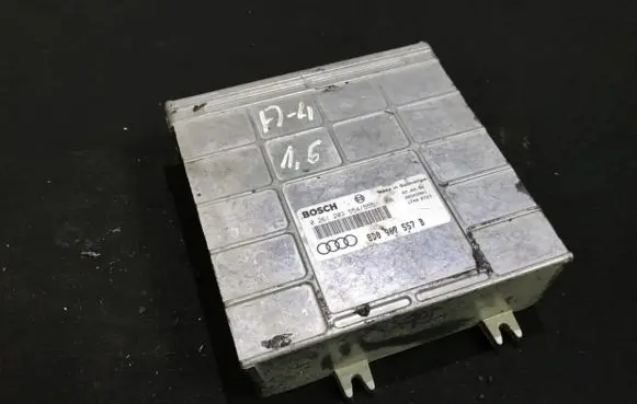 Audi A4 S4 B5 8D Engine control unit/module 0261203554 0261203555