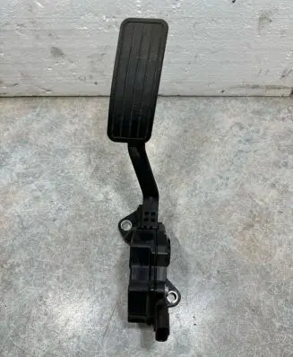 Subaru Outback Accelerator throttle pedal 36010AG140 1988007120