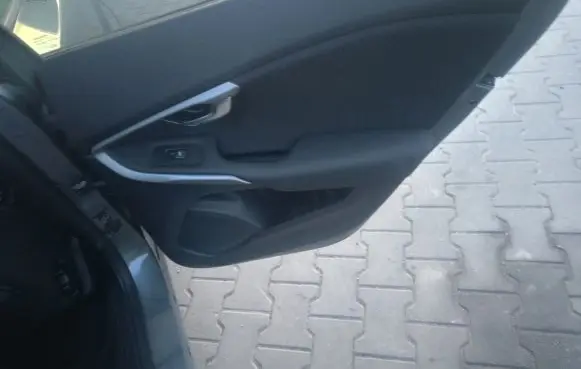 Volvo V40 Cross country Coupe rear side trim panel 