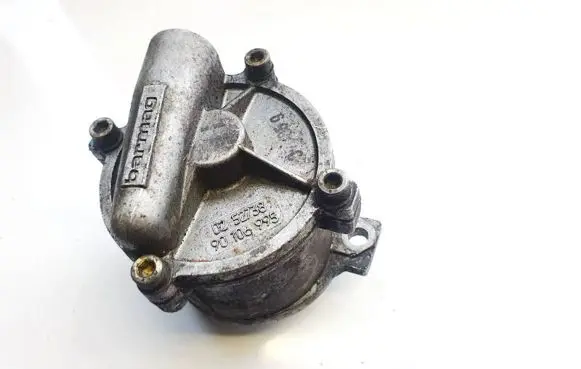 Opel Kadett D Vacuum pump 90106995 0252738