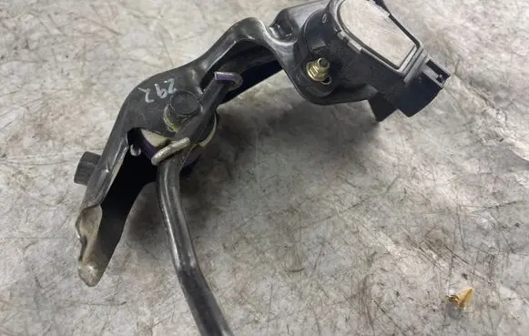Toyota Corolla E120 E130 Accelerator throttle pedal 8928152021