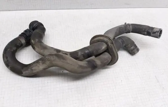 Audi A4 S4 B6 8E 8H Engine coolant pipe/hose