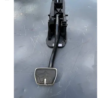 BMW 5 G30 G31 G38 Brake pedal 674285