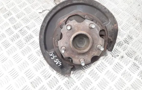Toyota Avensis T250 Rear wheel hub spindle/knuckle 