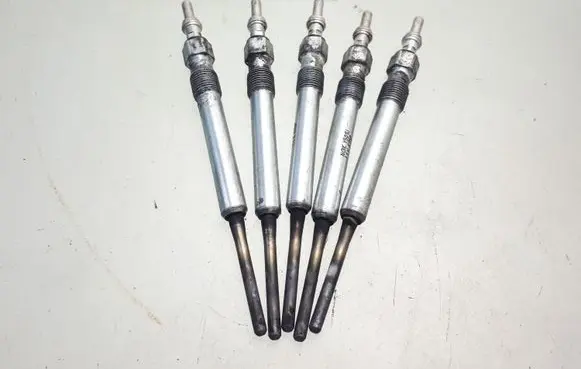 Audi A4 S4 B6 8E 8H Glow plug Y501U K95P