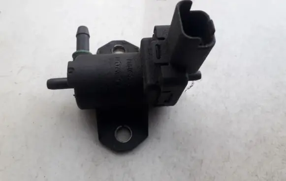 Peugeot 208 Turbo solenoid valve 9688124580