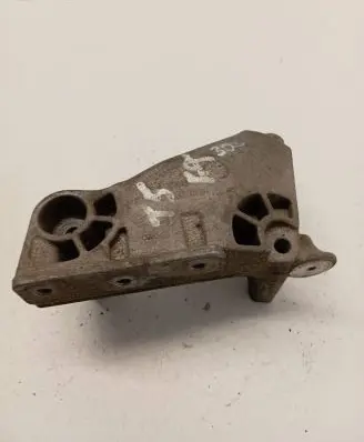 Volkswagen Transporter - Caravelle T5 Engine mounting bracket 038199207AF