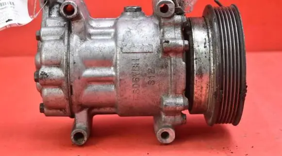 Renault Kangoo II Air conditioning (A/C) compressor (pump)