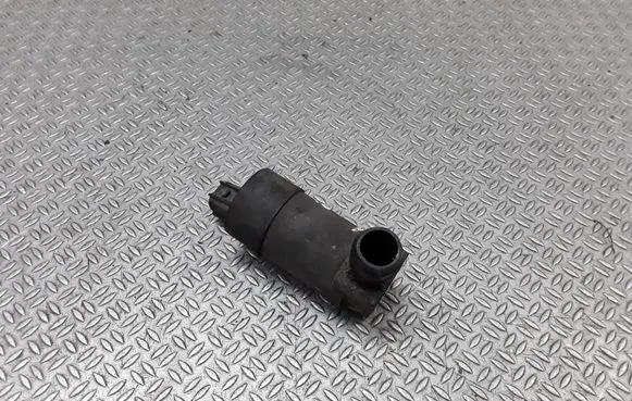 Volvo S80 Windscreen/windshield washer pump