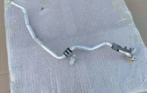 Renault Captur II Air conditioning (A/C) pipe/hose 924808928R