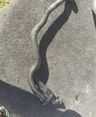 Porsche Cayenne (92A) Breather/breather pipe/hose 06m103210cg