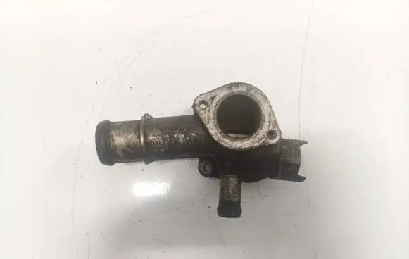 Audi A4 S4 B6 8E 8H Engine coolant pipe/hose 038121133a