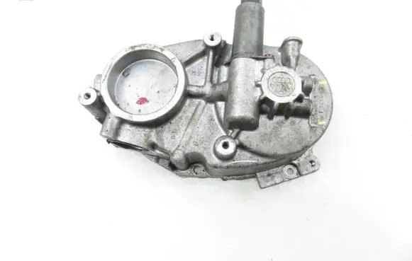 Volkswagen PASSAT B6 Timing belt guard (cover) 06F103530N