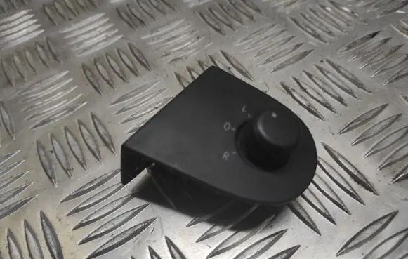 Volkswagen Sharan Wing mirror switch 7M3959565A