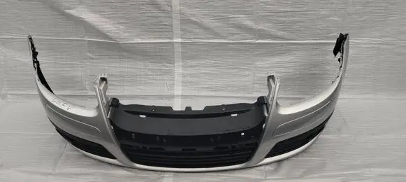 Volkswagen Golf V Front bumper ZDERZAKGOLFVGT