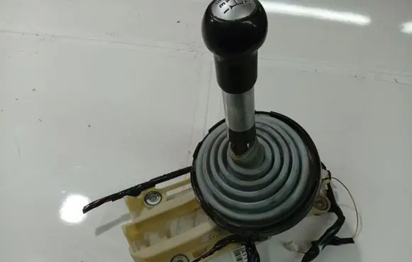 Mitsubishi Colt Gear shifter/selector MN1178047