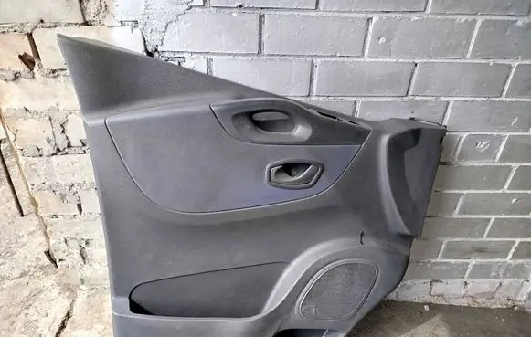 Opel Vivaro Front door card panel trim 809012491R 1305235X