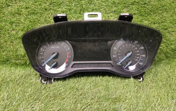 Ford Fusion II Speedometer (instrument cluster) DS7T10849EJ A2C86859000