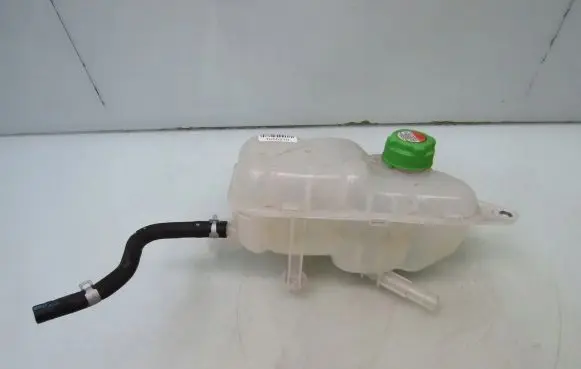 Suzuki SX4 S-Cross Coolant expansion tank/reservoir