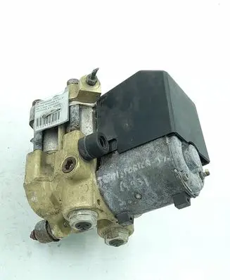 Volkswagen Transporter - Caravelle T4 ABS Pump 0265201037