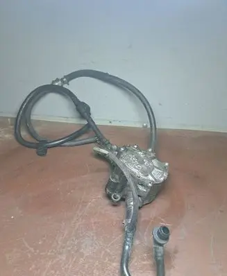 Audi A6 S6 C5 4B Fuel injection high pressure pump 038145209C 200904C