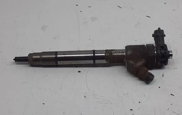 KIA Optima Fuel injector 338002A610