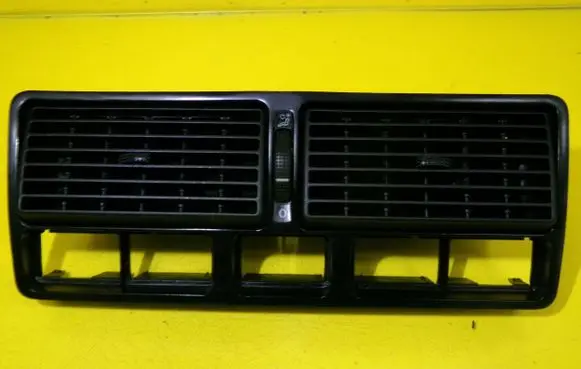 Volkswagen Golf IV Dash center air vent grill 1J0819728C 1J0819734B