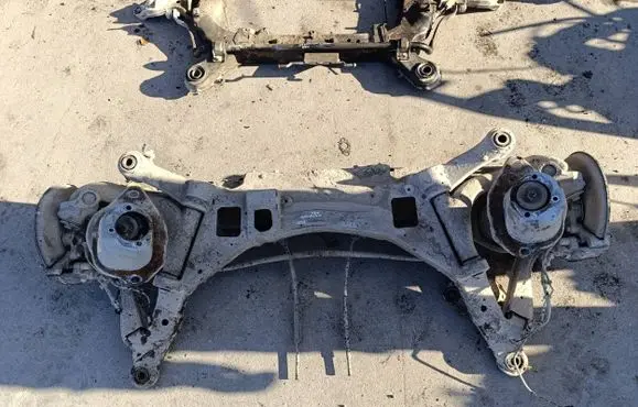 Volvo V70 Rear subframe 