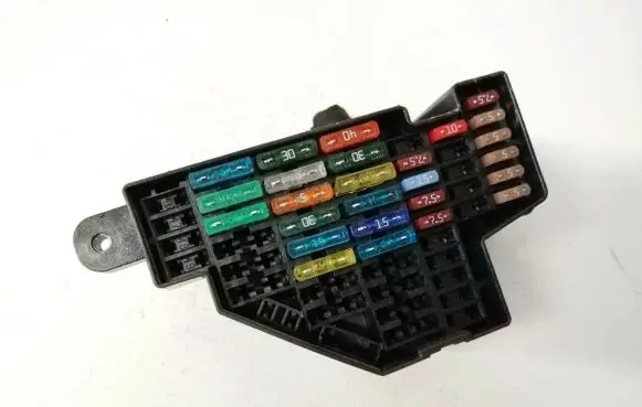 Skoda Superb B6 (3T) Fuse box set